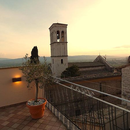 Apartamento Scappo In Umbria, La Casa Di Eude Asís Exterior foto