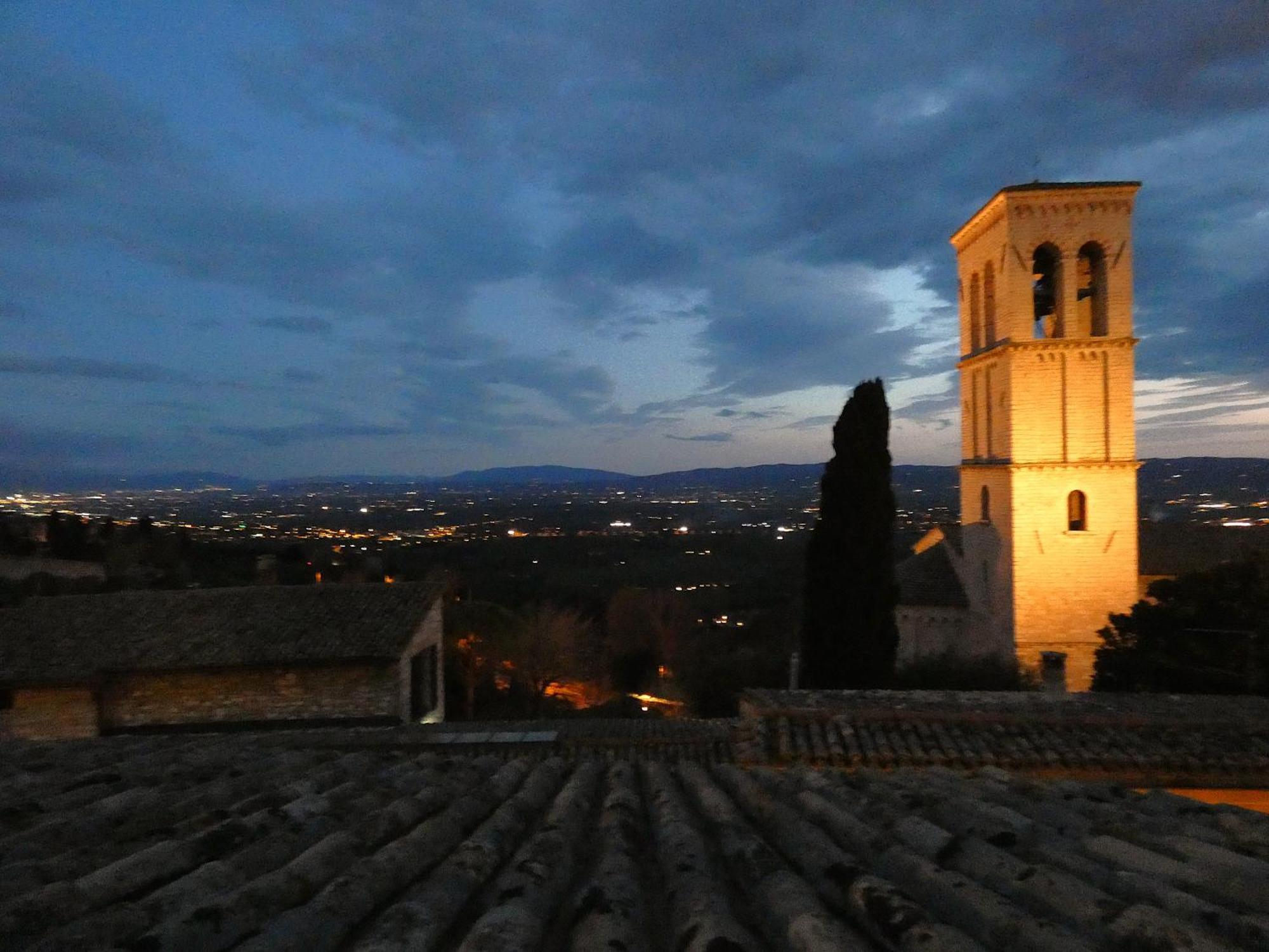 Apartamento Scappo In Umbria, La Casa Di Eude Asís Exterior foto